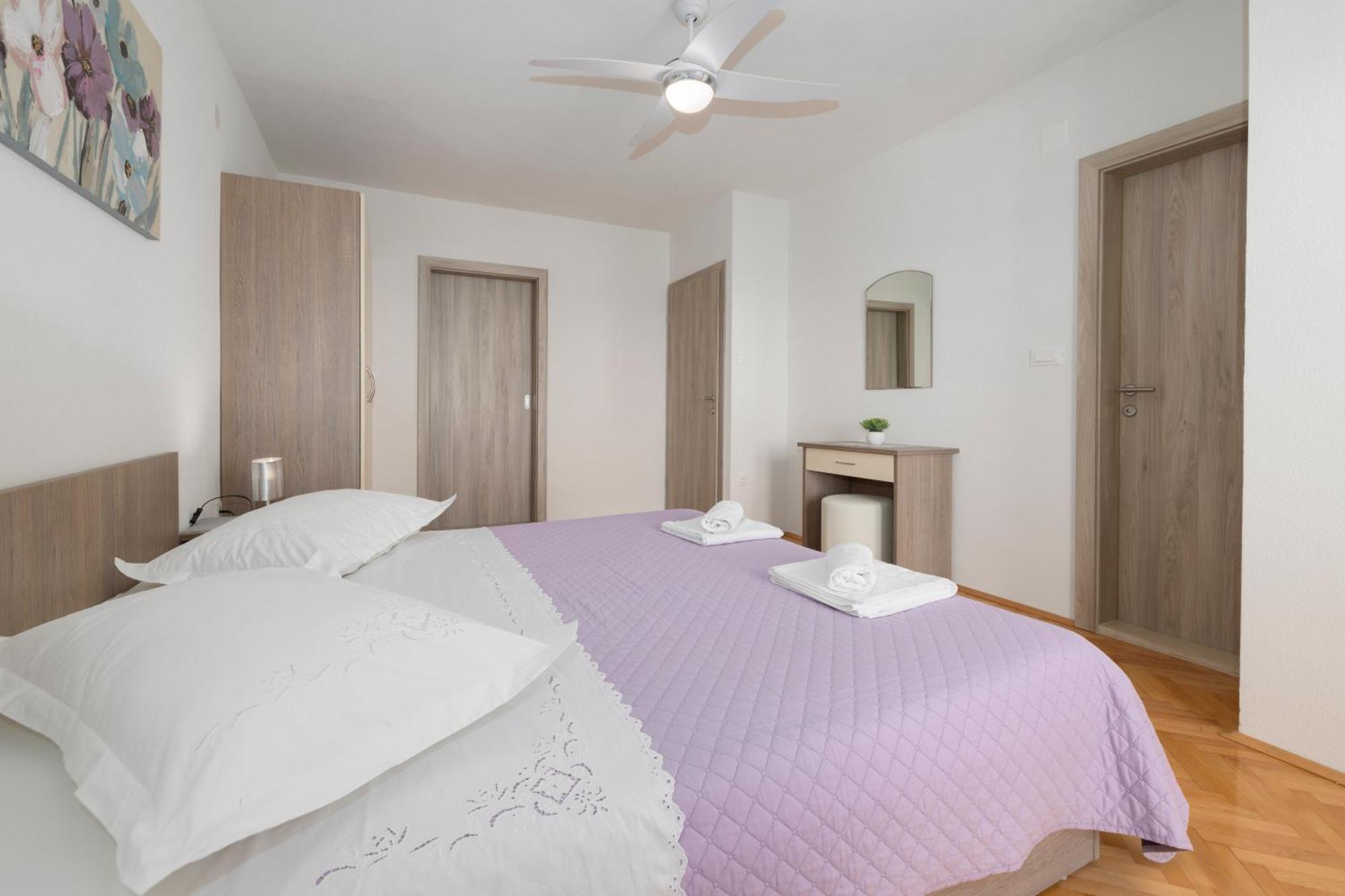 Apartmani Marta Tucepi Luaran gambar
