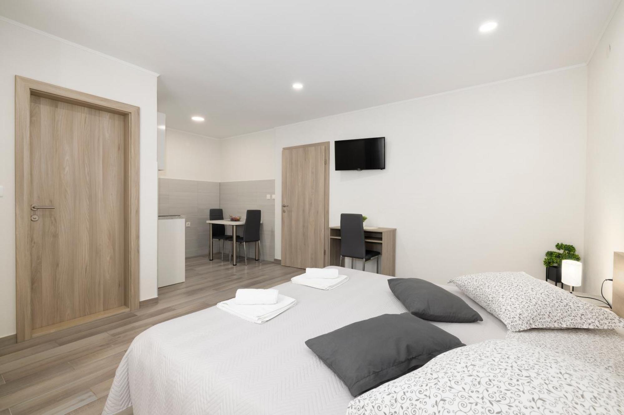 Apartmani Marta Tucepi Luaran gambar