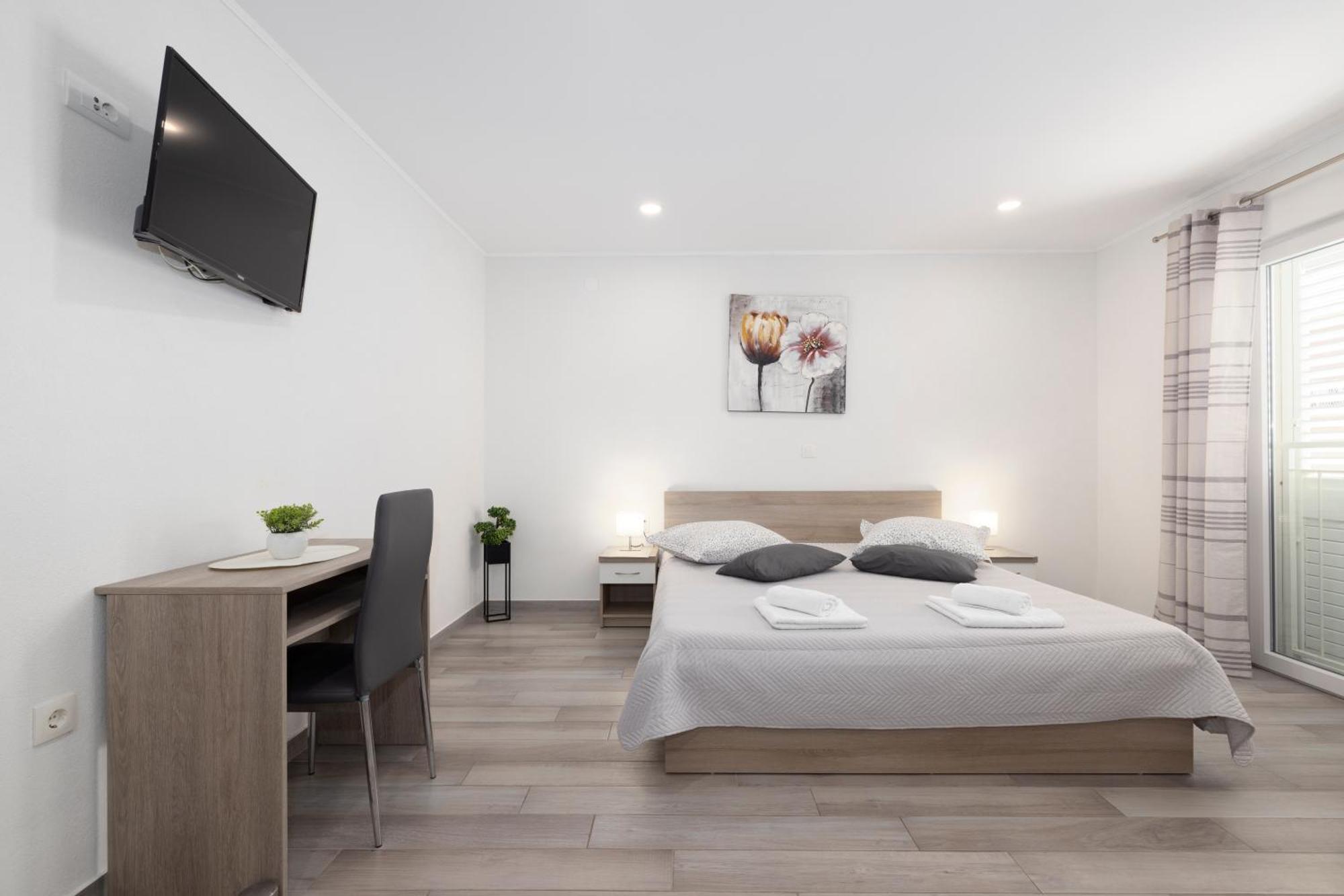 Apartmani Marta Tucepi Luaran gambar