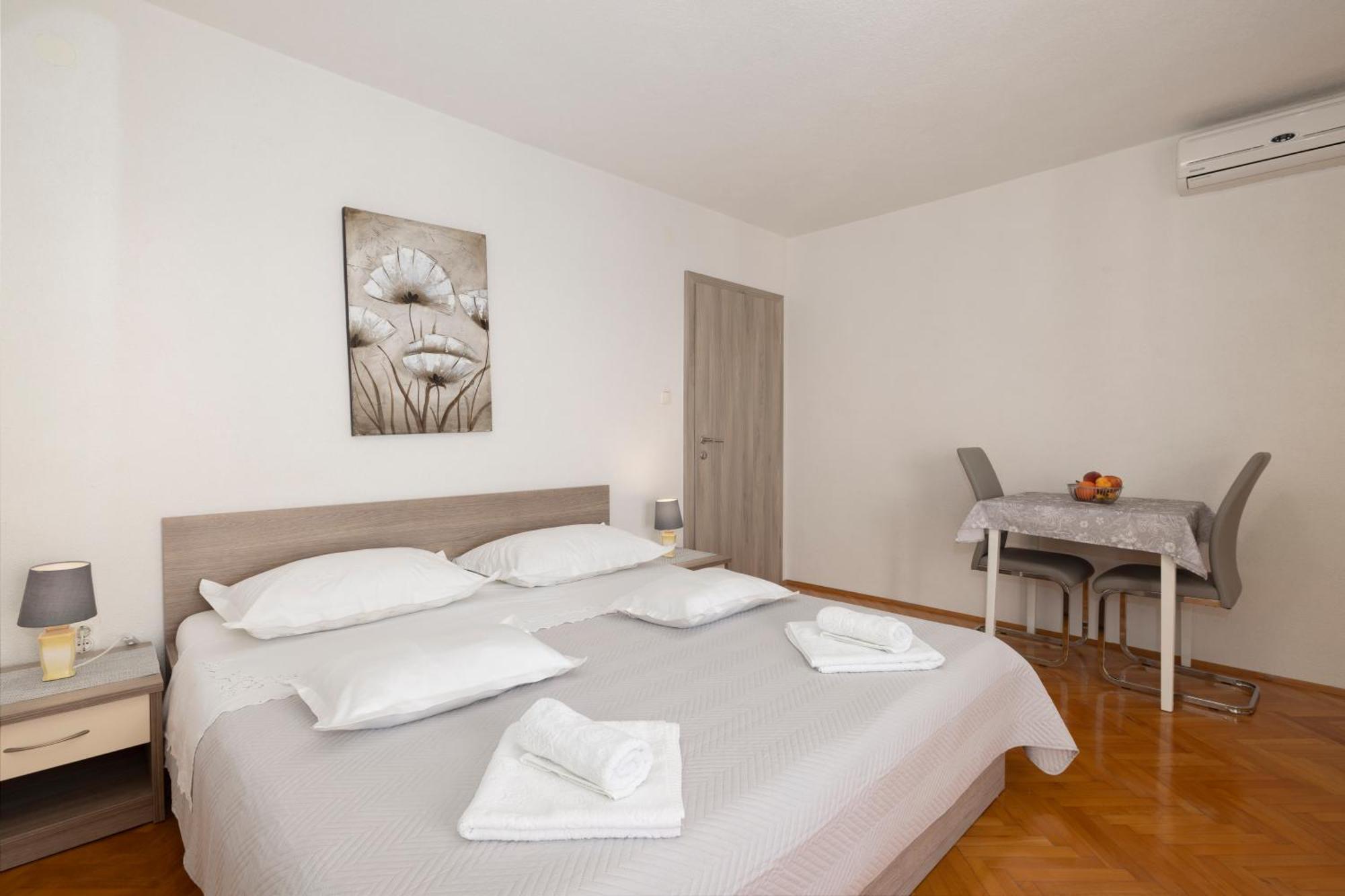 Apartmani Marta Tucepi Luaran gambar